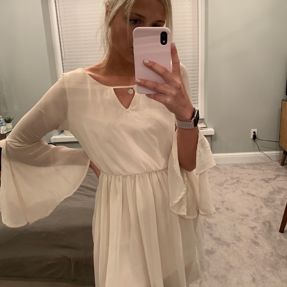 Bell sleeve dress